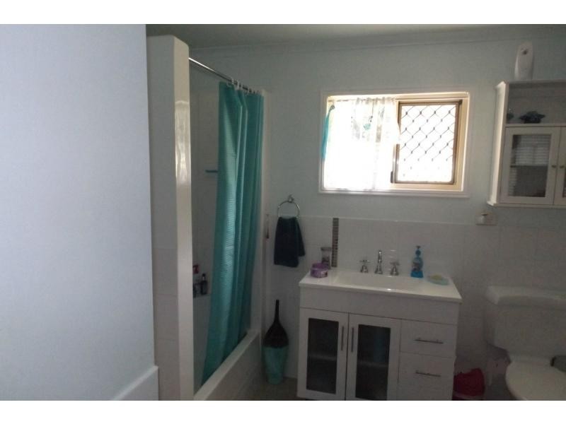 7 Leslie Lane, Hendon QLD 4362