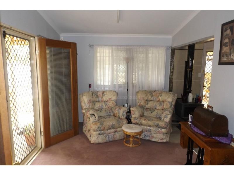 7 Leslie Lane, Hendon QLD 4362