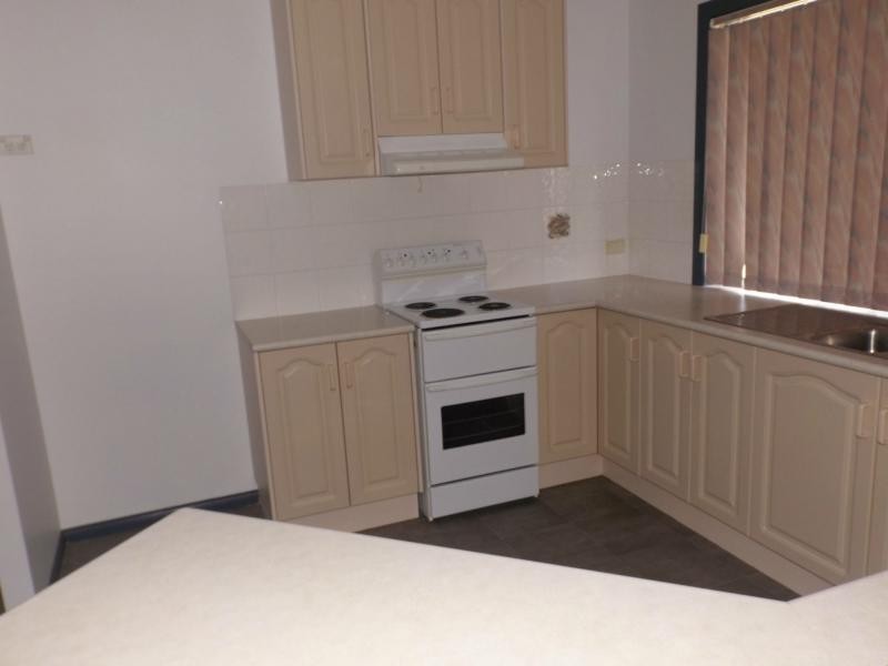 2/5 Davis Place, Warwick QLD 4370