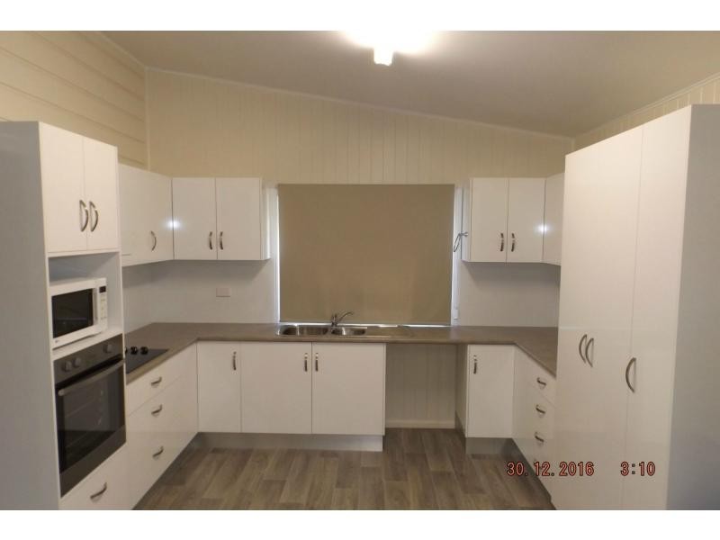 74 Wood Street, Warwick QLD 4370