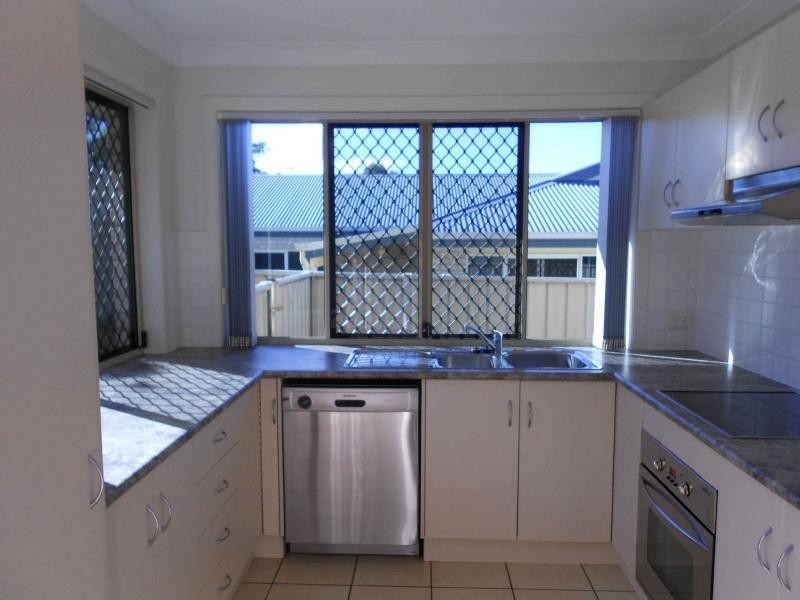 1/8 Peregrine Court, Warwick QLD 4370