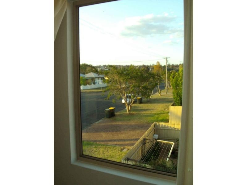 Unit 1/1/107A Fitzroy Street, Warwick QLD 4370