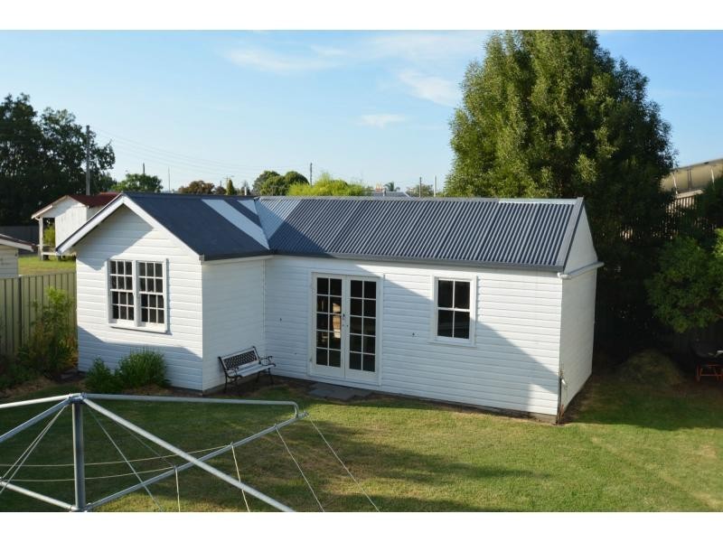 33 Pratten Street, Warwick QLD 4370