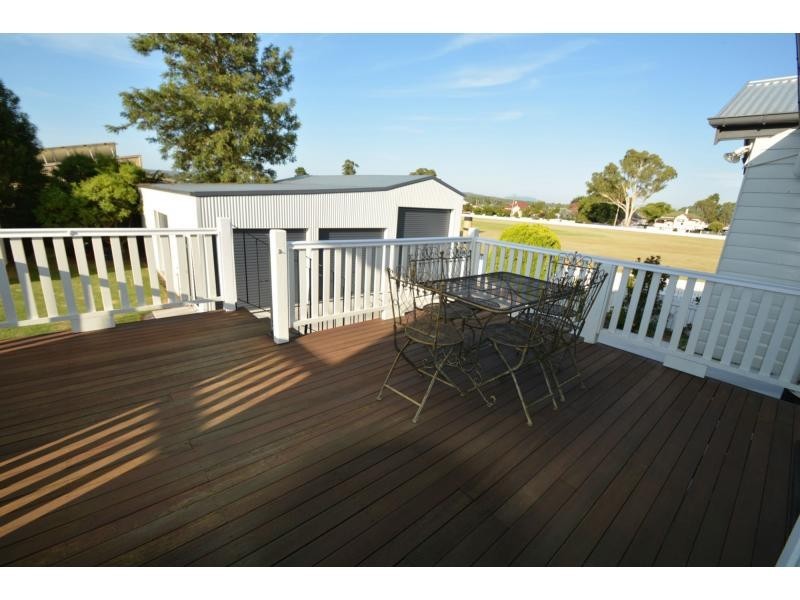 33 Pratten Street, Warwick QLD 4370