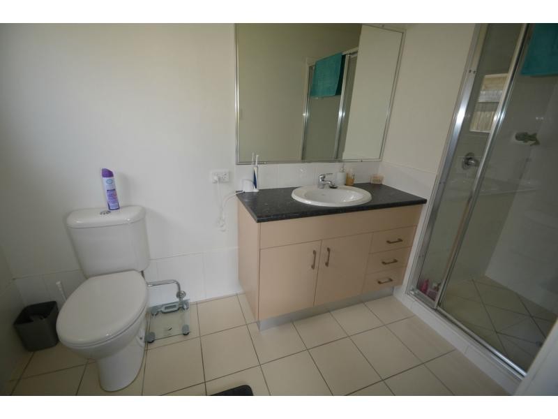 2 – 208 Wood Street, Warwick QLD 4370