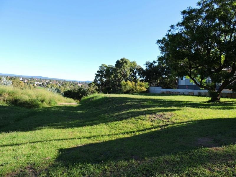 13 Weewondilla Road, Warwick QLD 4370