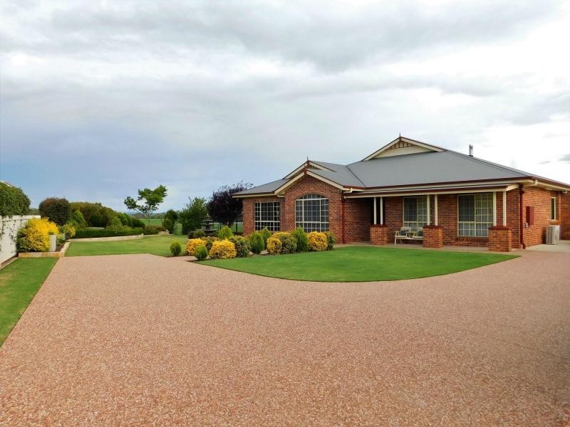 13 Willow Street, Warwick QLD 4370