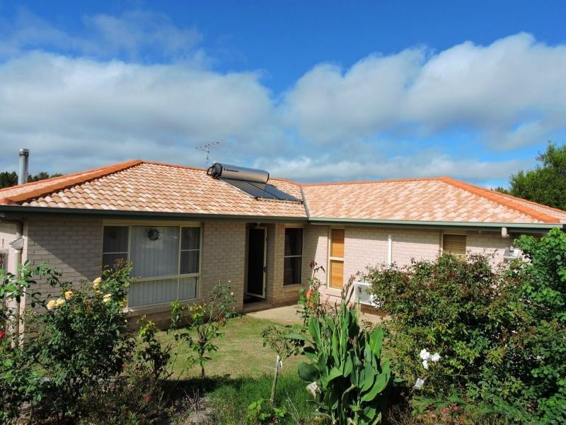 7 Fairwill Drive, Rosenthal Heights QLD 4370