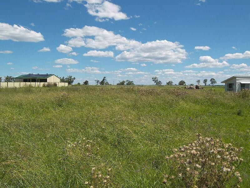 25 Derain Drive, Warwick QLD 4370