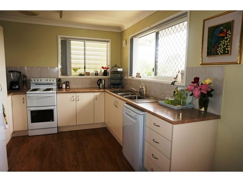 2 /121 Locke Street, Warwick QLD 4370