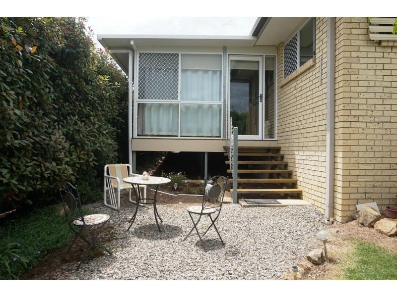 2 /121 Locke Street, Warwick QLD 4370