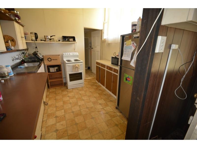 83 Wood Street, Warwick QLD 4370