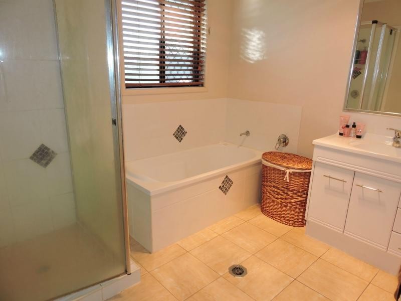 1 Iceberg Court, Warwick QLD 4370
