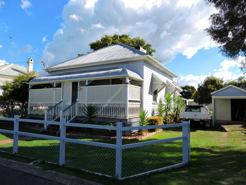39 Myall Avenue, Warwick QLD 4370