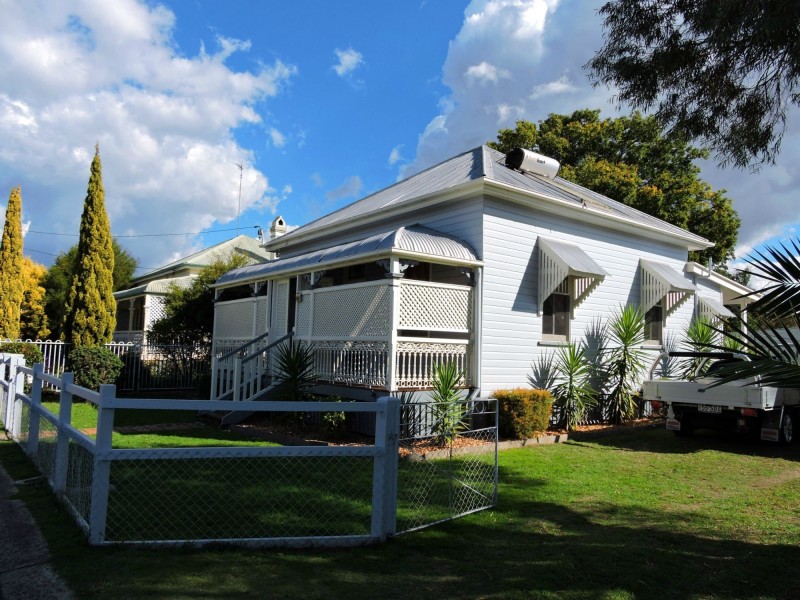 39 Myall Avenue, Warwick QLD 4370