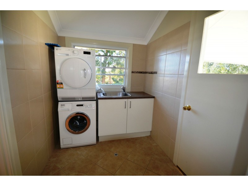 8A William Street, Warwick QLD 4370