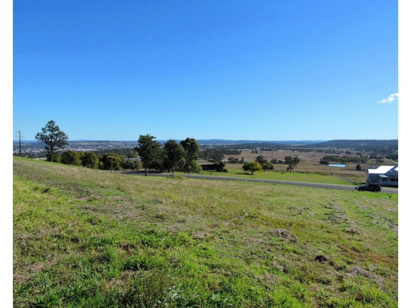 1 Derain Drive, Sladevale QLD 4370