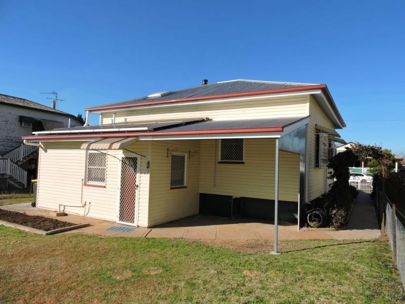 7 Hope Street, Warwick QLD 4370