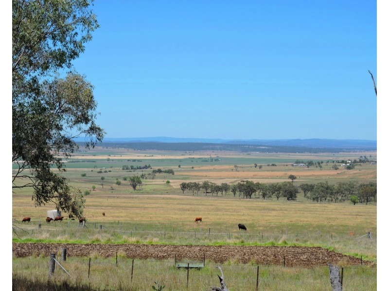 9 Holzwarts Road St, Allora QLD 4362