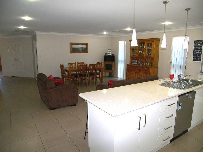 4 Rose Bud Ct, Warwick QLD 4370