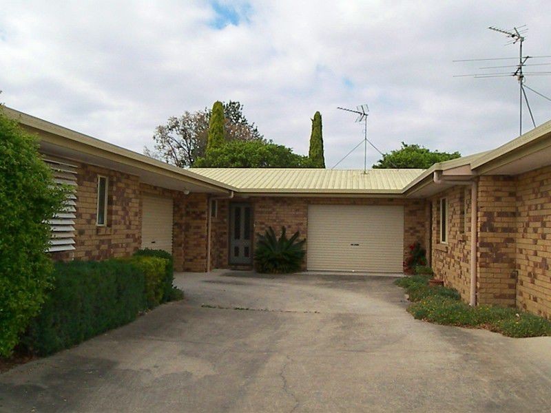 2/90 Fitzroy Street, Warwick QLD 4370