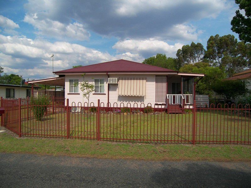 12 Myrtle Avenue, Warwick QLD 4370