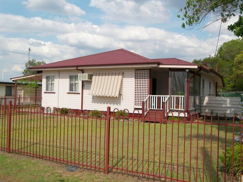 12 Myrtle Avenue, Warwick QLD 4370