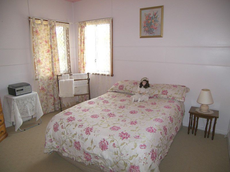 12 Myrtle Avenue, Warwick QLD 4370