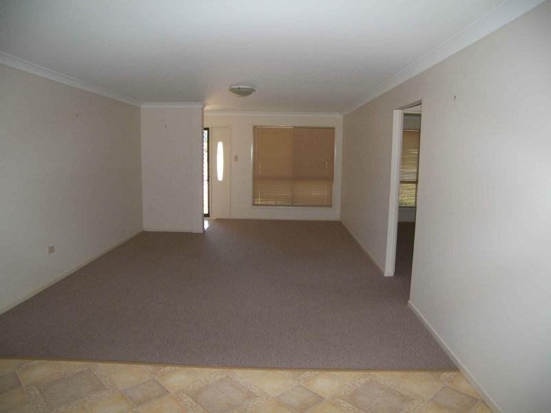 1B Davis Place, Warwick QLD 4370