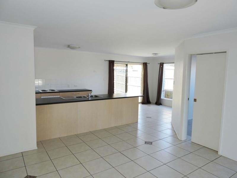 2/7 Coorey Place, Warwick QLD 4370