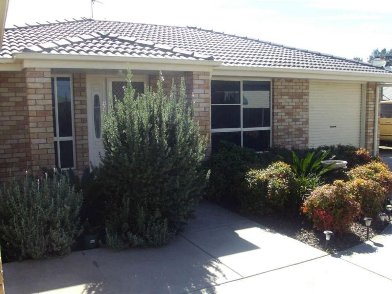 2/63 Stewart Avenue, Warwick QLD 4370