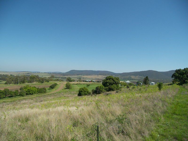 12 McMasters Road, Warwick QLD 4370