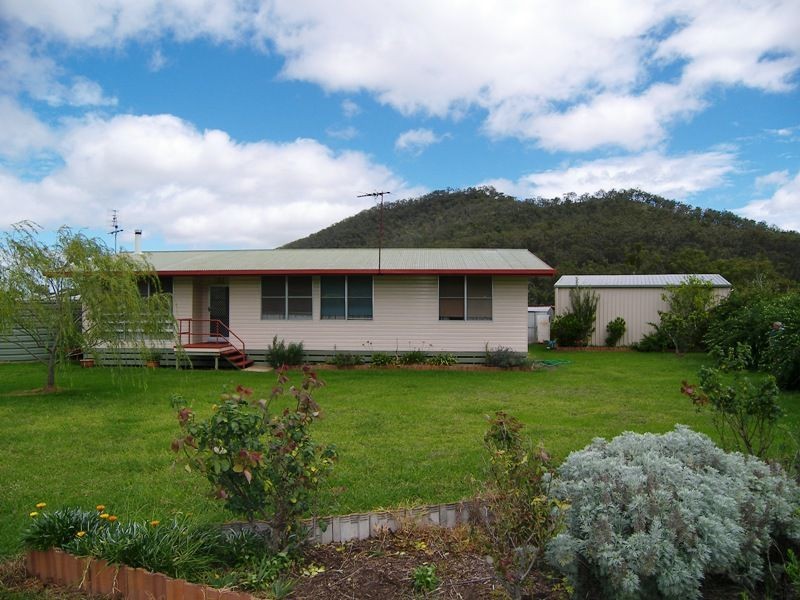 557 North Branch Road, Goomburra QLD 4362