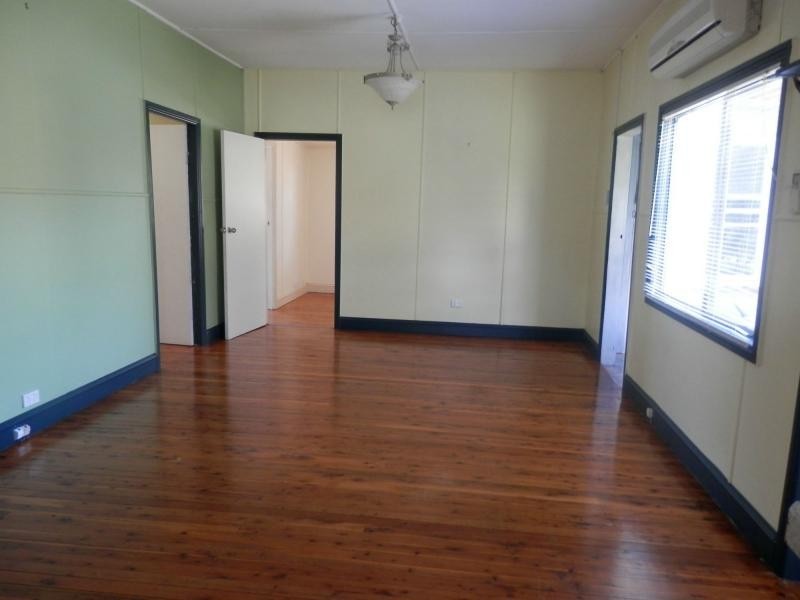 8 Glencoe Street, Warwick QLD 4370