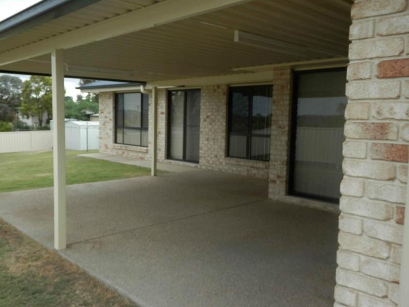 39 Rosendahl Street, Warwick QLD 4370