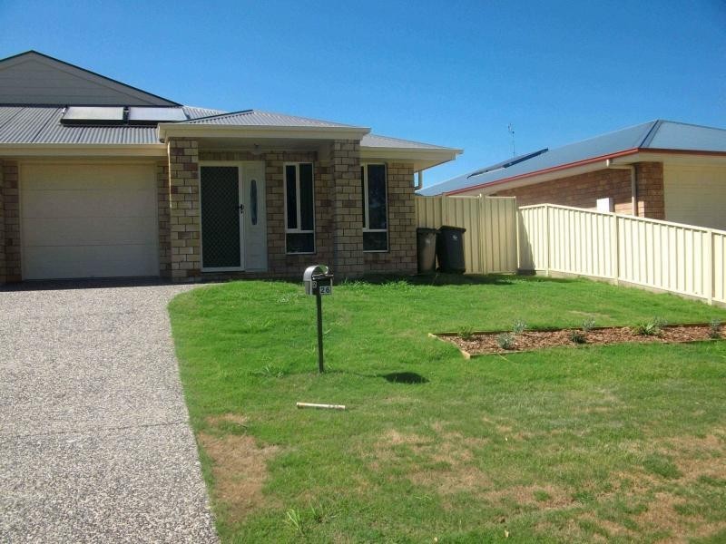2/26 Law Road, Warwick QLD 4370