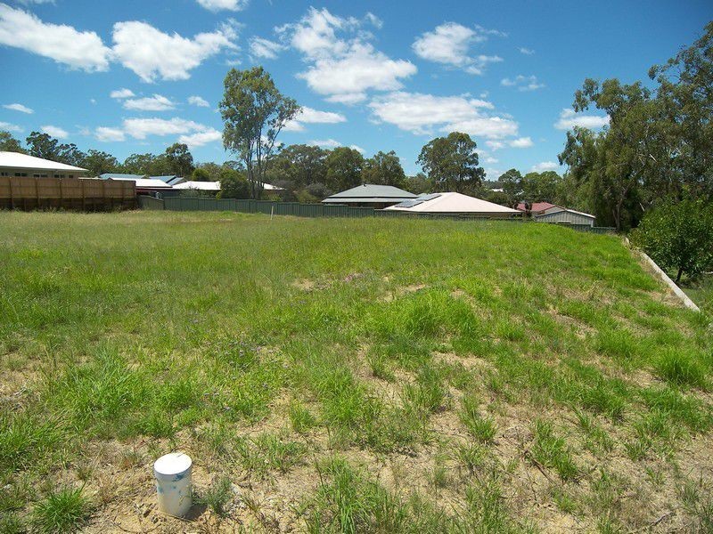 6 Stonewood Crescent, Warwick QLD 4370