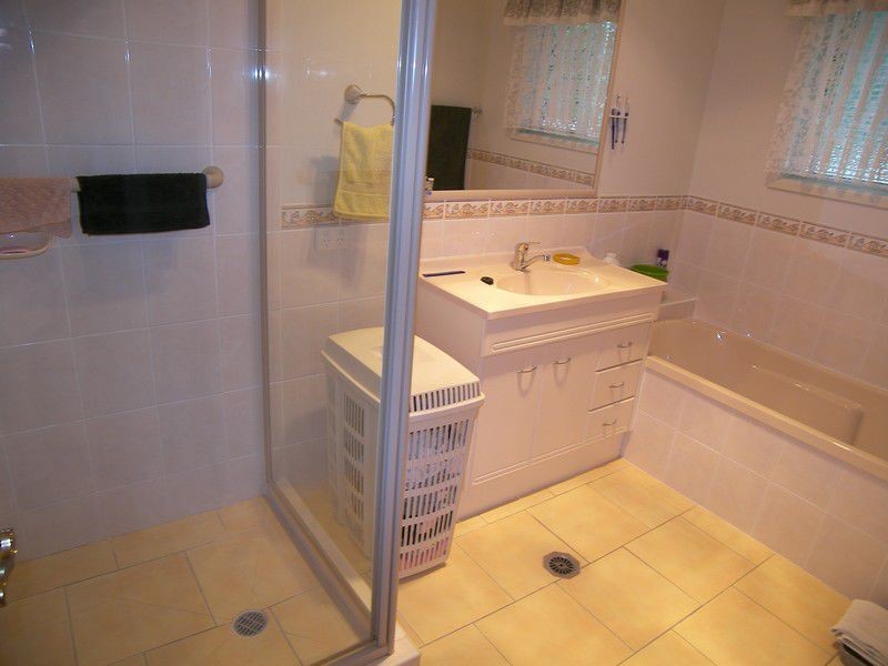 32 Doncaster Drive, Warwick QLD 4370