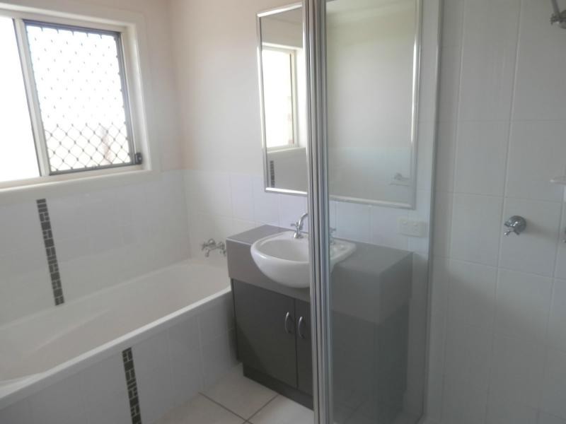 2/12A Yangan Road, Warwick QLD 4370