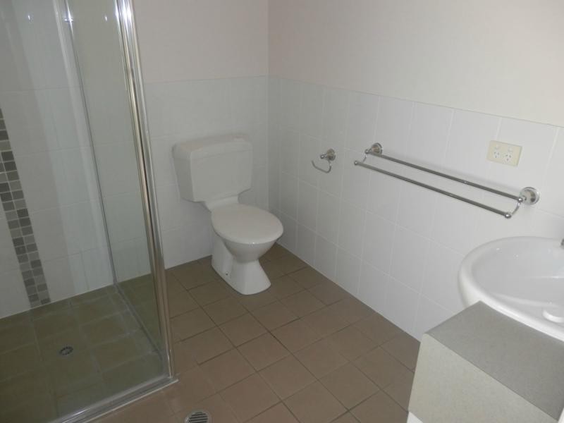 2/12A Yangan Road, Warwick QLD 4370