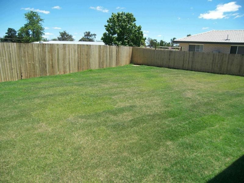18 Ridgeview Road, Warwick QLD 4370