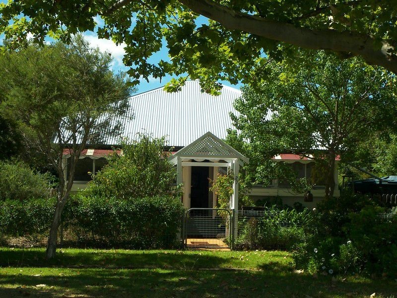 27 Herbert Street, Allora QLD 4362