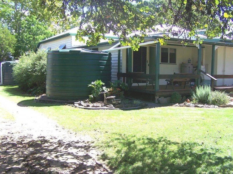 27 Herbert Street, Allora QLD 4362