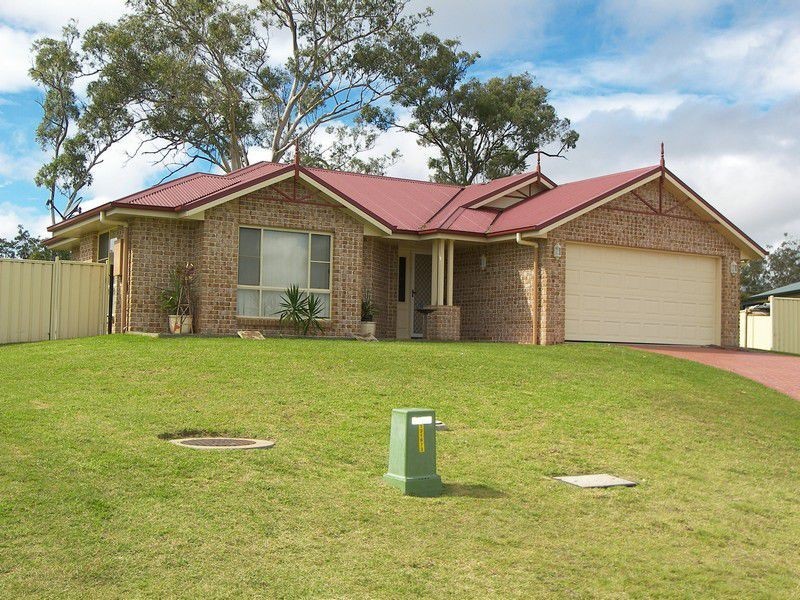 27 Lyons Crescent, Warwick QLD 4370