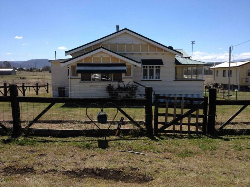 104 Weinholt Street, Warwick QLD 4370