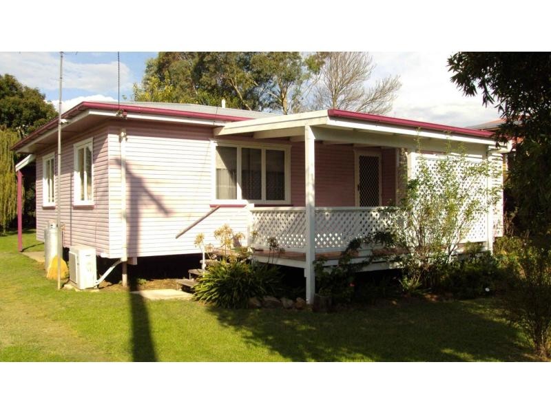 9 Gordon Street, Allora QLD 4362