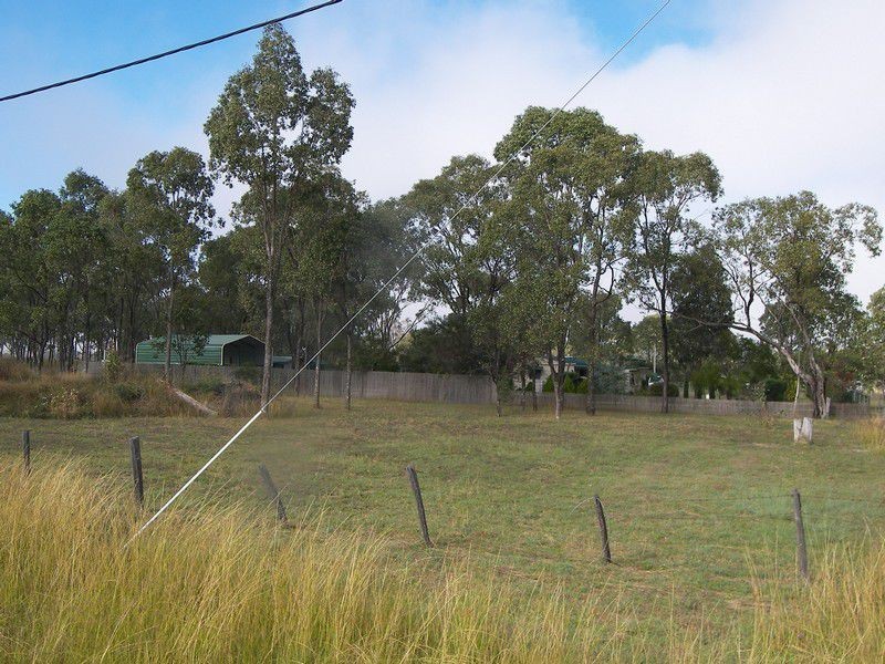 80 Goomburra Street, Hendon QLD 4362