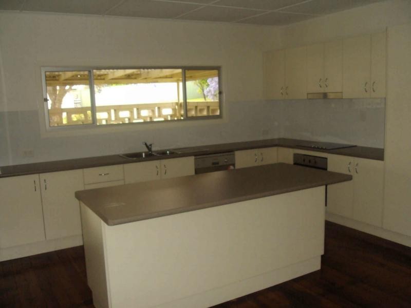 12 Braemar Street, Warwick QLD 4370