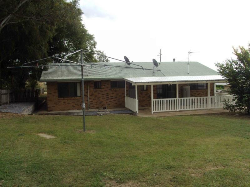 34 Diery Street, Warwick QLD 4370
