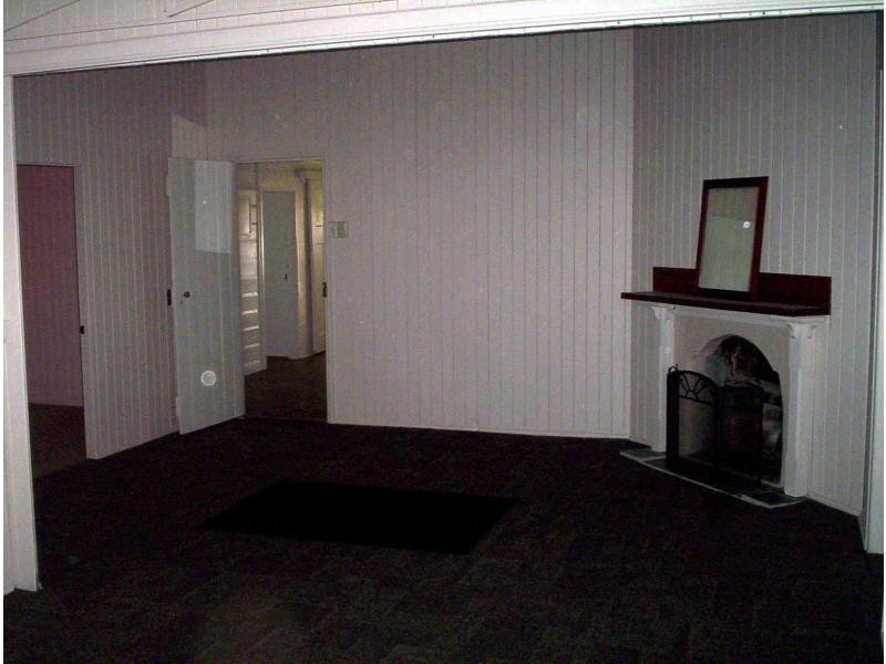 110 Wood Street, Warwick QLD 4370